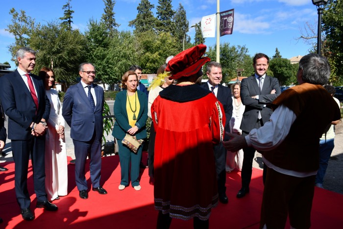 Imagen de Cedillo en la inauguración de Farcama