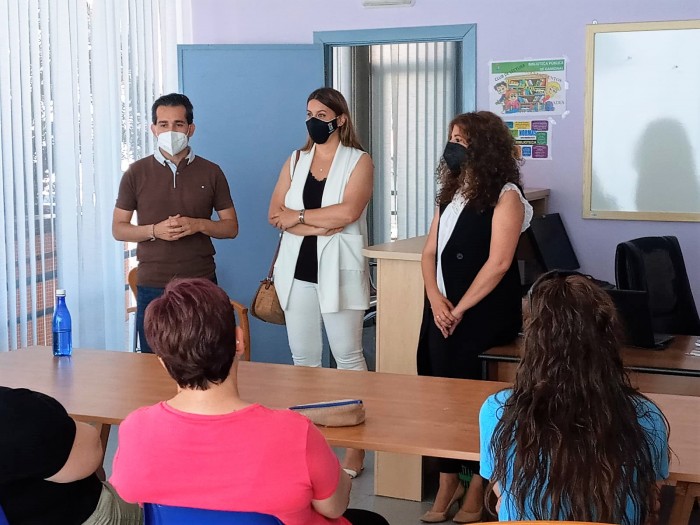 Jaime Corregidor dirigiendo unas palabras al alumnado