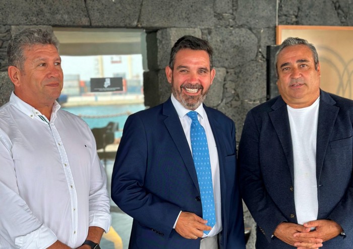 Joaquín Romera, ha realizado una visita institucional al Cabildo de Lanzarote