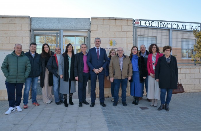 Álvaro Gutiérrez en Asodema Madridejos visita