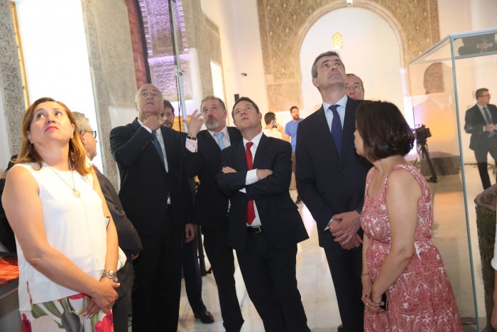 Imagen de Álvaro Gutiérrez durante la visita al recuperado Museo Taller del Moro de Toledo