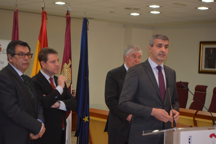 Imagen de ÁLvaro Gutiérrez interviene tras el Consejo de Gobierno celebrado en Illescas