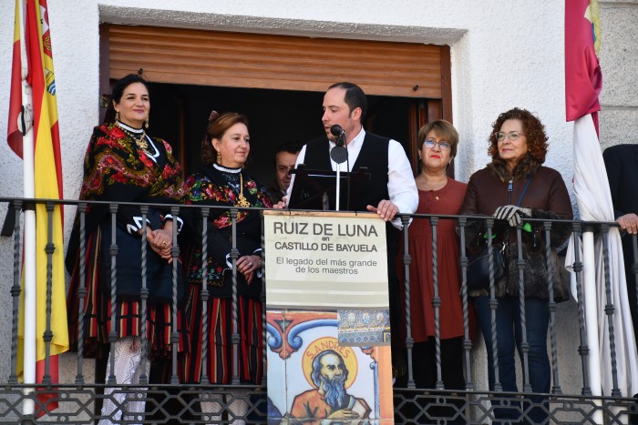 Cedillo durante el pregón en Castillo de Bayuela