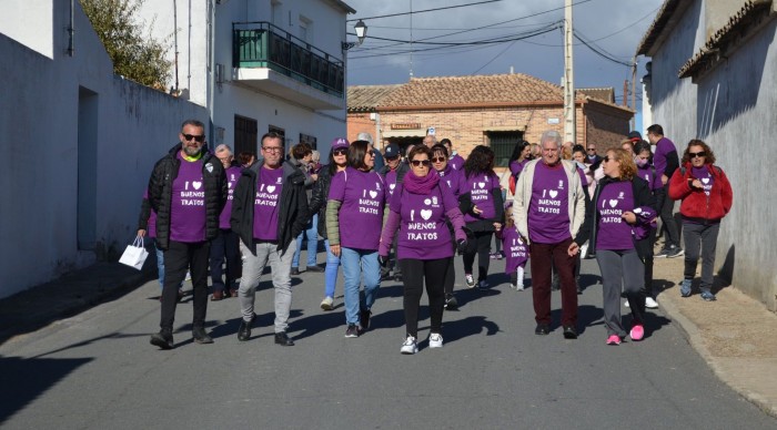 Imagen de Rafael Martín y José Manuel Silgo en la Marcha por la igualdad