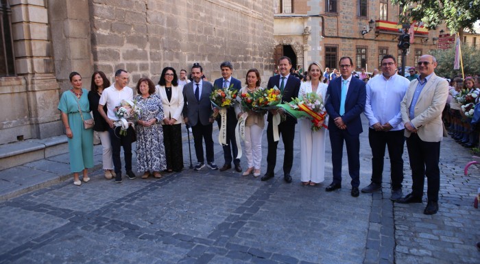 Cedillo en la ofrenda floral