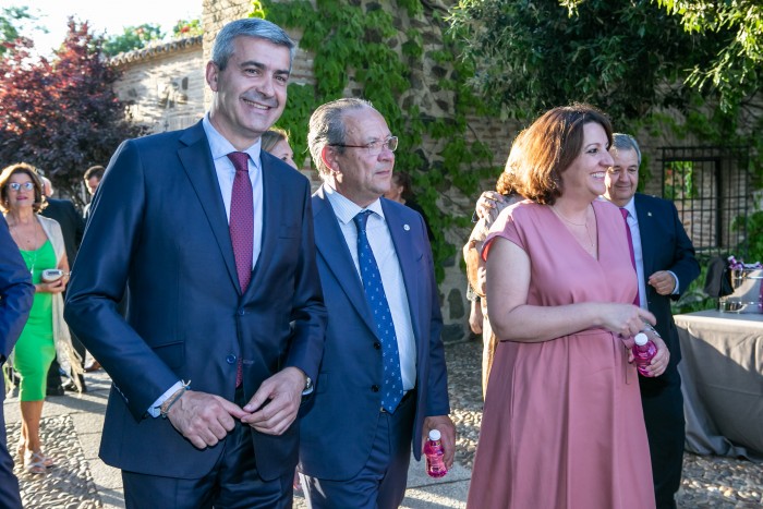 Imagen de Álvaro Gutiérrez con Juan Alfonso Ruiz Molina y Patricia Franco