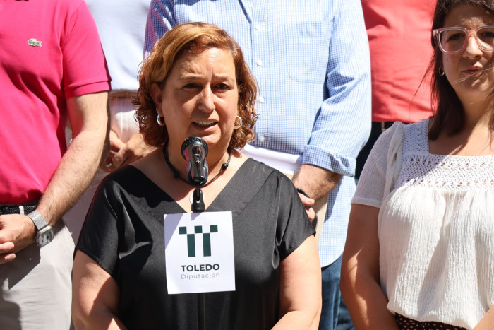 Cedillo en el minuto de silencio