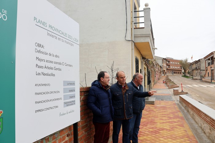 Imagen de 17032025 Guerrero y Díaz visitan Loa Navalucillos junto al alcalde
