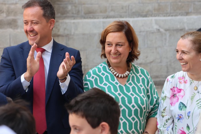 18062025 Cedillo participa en la ofrenda floral del Corpus 3