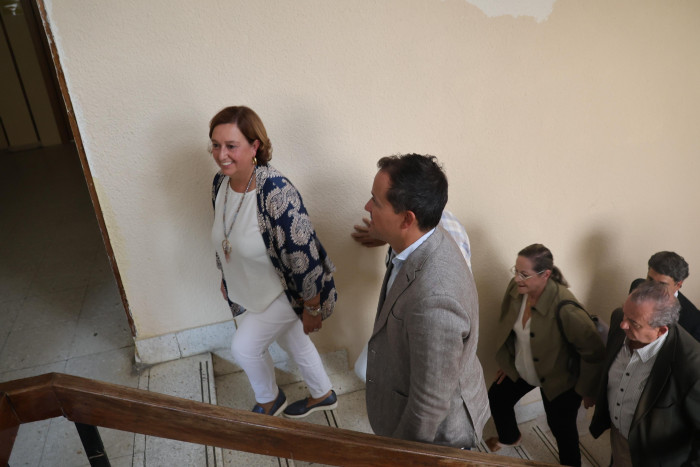16092026 Cedillo visita antigua Escuela de Enfermería de Toledo 2