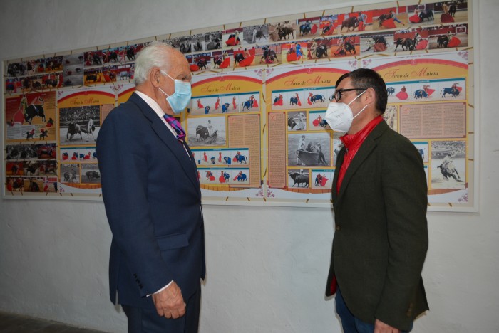 Imagen de Fernando Muñoz y Eduardo Martín-Peñato en la nueva aula didáctica