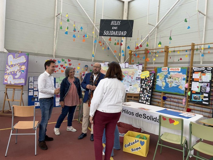 Imagen de Tomás Arribas en la feria de la Ciencia de Yepes