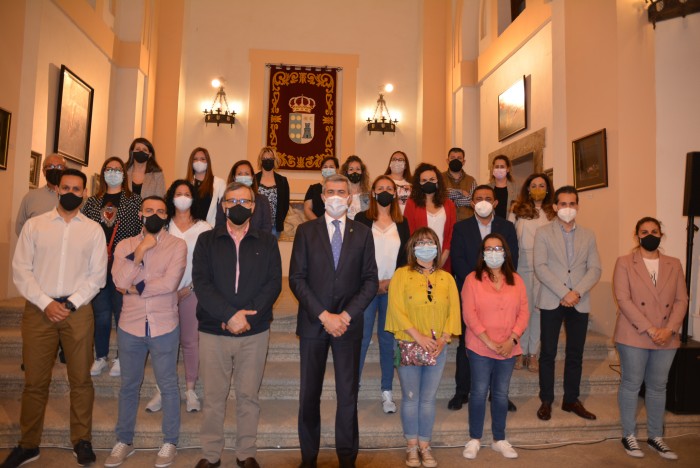 Imagen de Los asistentes en el interior del Convento reeliminado