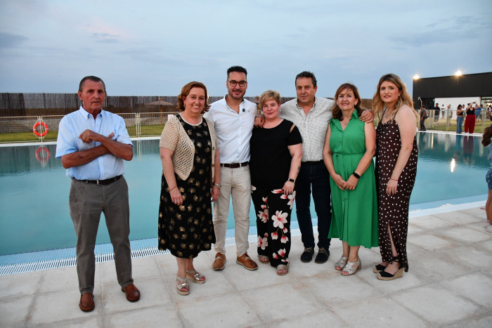 19062026 Cedillo inaugura la nueva piscina de Cazalegas 5