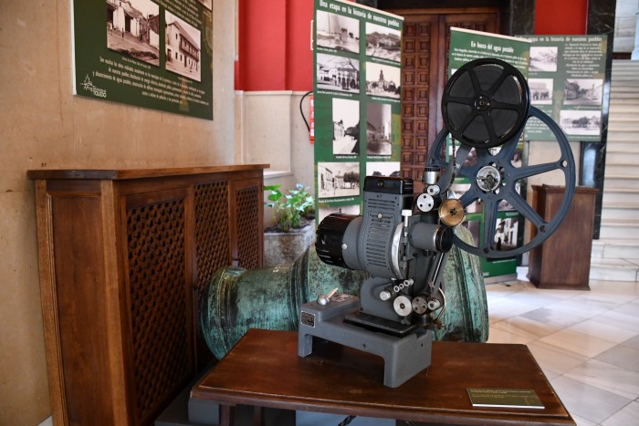 Antigua máquina de cine