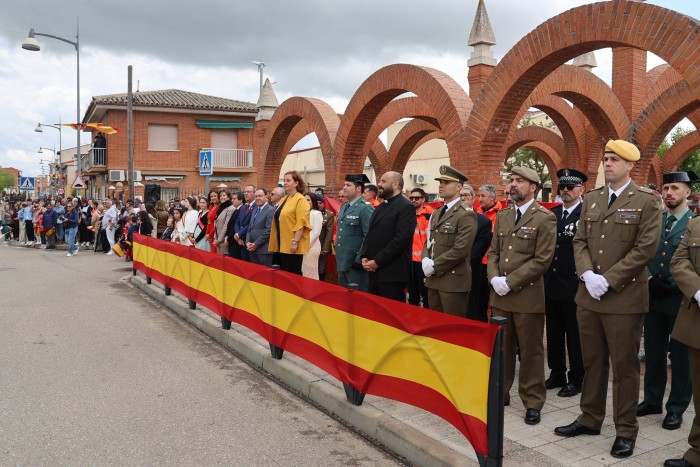 La presidenta de la Diputación de Toledo preside los actos de la Guardia Real en Mocejón