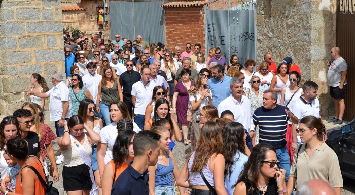 Imagen de Gutiérrez y Rodríguez en el concurrido desfile